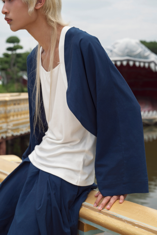 RYÚ Kimono-Sleeve Cropped Bolero Jacket - Midnight Blue