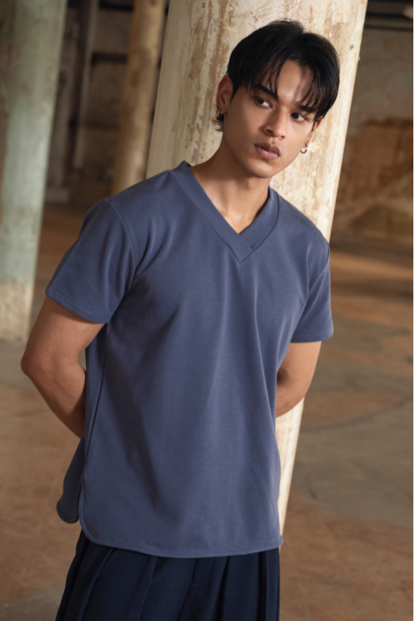 Finix Juban V-neck T-shirt in Shadow Blue – front view